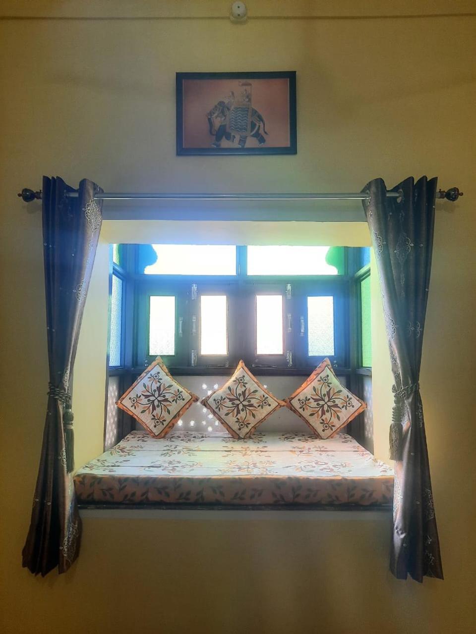 Ramgarh Kesar Vilas, A Heritage Haveli Būndi Exteriör bild
